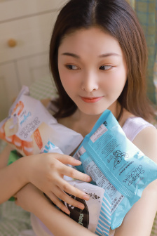 痳麻让我挺进她的黑森林